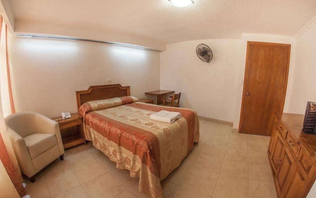 Hotel Atenas Τζαλάπα Εξωτερικό φωτογραφία